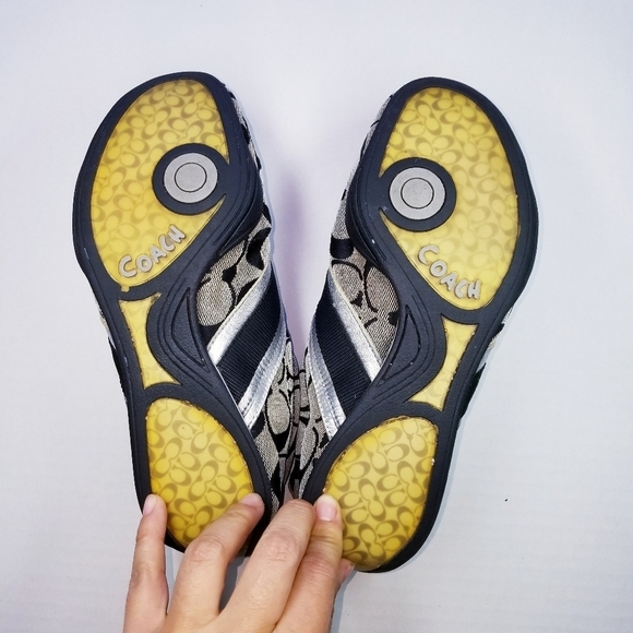 🌸 Coach | Signature Black Tie Sneakers 6‎ - Picture 7 of 8